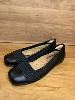 Trotters Black Samantha Flats - Size 10 Wide